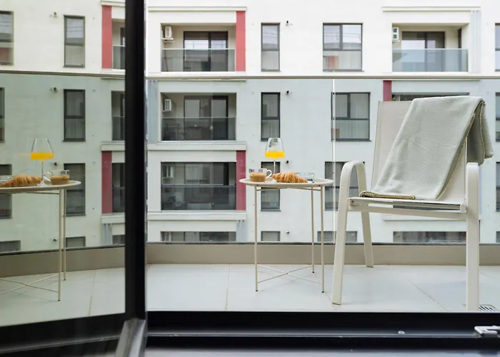 Nexus Boho Studio Plaza *